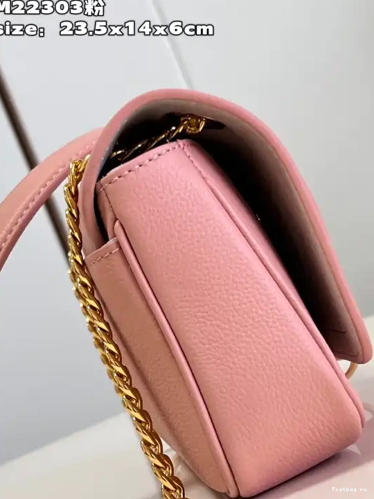 Frstbag ru TWIST-23.5*14*6 cm VUITTON LOUIS 0705